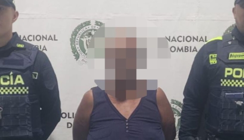 Detienen en Rebolo a mujer con orden judicial por delitos relacionados con narcotráfico