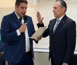 Efraín Cepeda, nuevo presidente del Partido Conservador