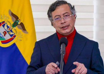 Petro anunció creación de una central única de compra de medicamentos en EPS intervenidas