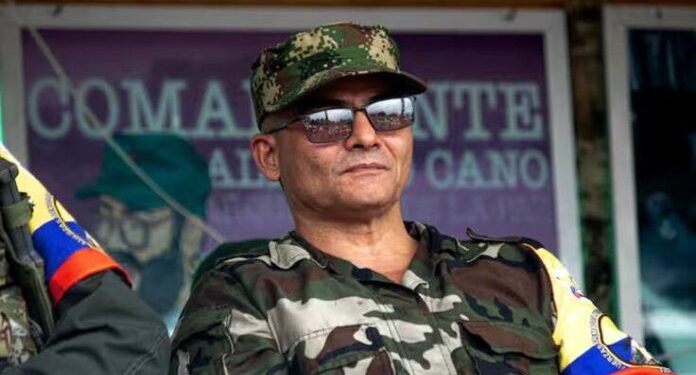 Fiscalía ordena captura de alias Iván Mordisco y otros cabecillas de las disidencias por genocidio contra el pueblo Nasa