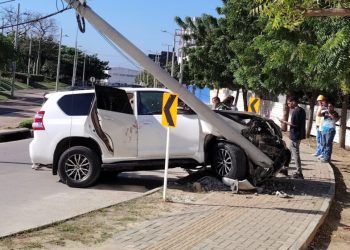 Ataque a bala deja muerto a conductor de camioneta