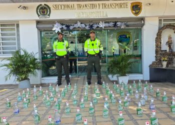 Policía decomisa cargamento de licor sin documentación en el corredor portuario de Barranquilla