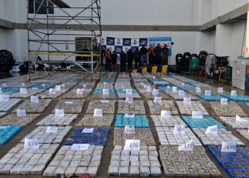 Armada incauta 4,5 toneladas de droga en el Caribe y asesta millonario golpe al narcotráfico