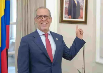 Alfredo Saade llega a la embajada de Colombia en Brasil para asumir cargo diplomático