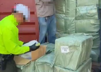 Policía Fiscal y Aduanera en Cartagena detienen más de 16.368 pares de calzado de contrabando