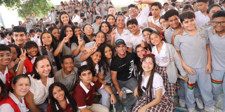 Lectura, bilingüismo e innovación: la fórmula ganadora de Barranquilla en el premio Reto Nacional por la Educación, de Colombia Líder