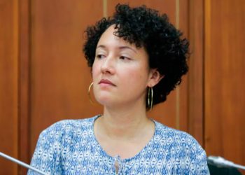Chats comprometedores vuelven a poner en el centro del debate a la senadora Isabel Zuleta