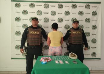 Vendedora ambulante sorpresa: la bolsa escondía más que frutas en Arjona