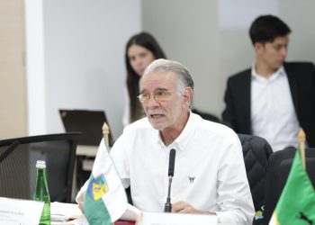 Gobernadores se rebelan contra el aumento del IVA y el Impuesto al Consumo y preparan acciones legales