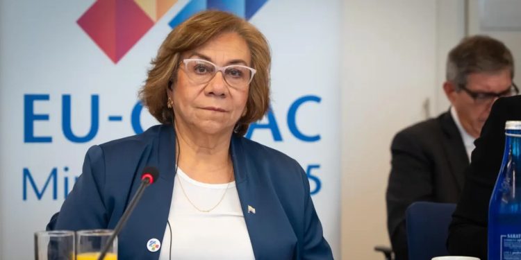 Canciller Villavicencio sigue sin visa y podría perder reunión en la ONU