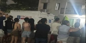 Menor fallece tras caer desde apartamento en Villa Carolina