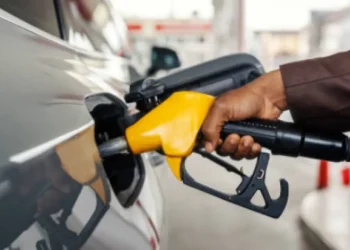 MinMinas ratifica que gobierno avanza en ajuste gradual del precio de la gasolina