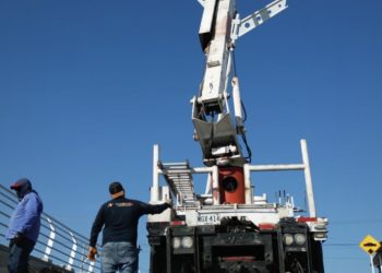 ¡Continuamos con el compromiso de iluminar nuestro Malecón de Rebolo!: alcalde Char