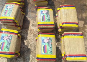 Incautan 278 paquetes de droga en embarcación interceptada en el Darién; capturan a dos hombres