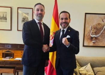 Abelardo De la Espriella se reúne en Madrid con Santiago Abascal y se suma a alianza internacional de la derecha