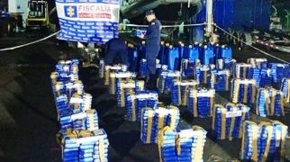 Armada incauta en el Pacífico dos toneladas de cocaína en operación internacional