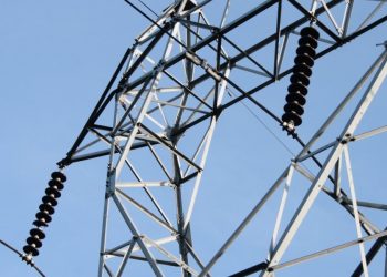 Suspensión de energía colombiana le costaría a Ecuador cerca de USD 2 millones diarios
