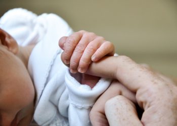 Minsalud amplía programa de tamizaje neonatal con seis nuevas pruebas obligatorias para recién nacidos