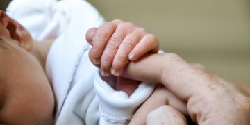 Minsalud amplía programa de tamizaje neonatal con seis nuevas pruebas obligatorias para recién nacidos