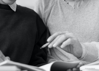 Cargos a docente por presunto abuso sexual con menor de edad