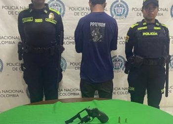 Adolescente armado fue aprehendido por la Policía en el barrio Villa Rica