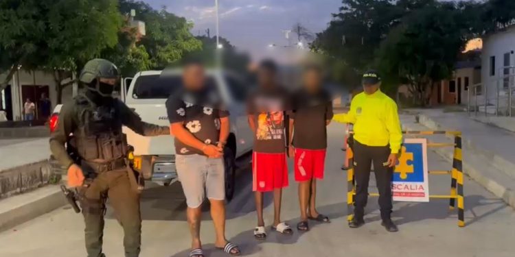 Caen tres presuntos expendedores y desmantelan centros de droga en Soledad