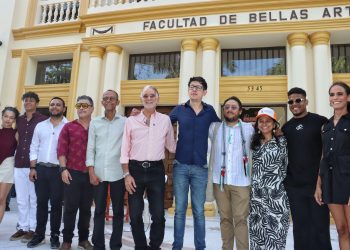 Gobernador del Atlántico y ministro de Educación exaltan calidad del renovado teatro de Bellas Artes