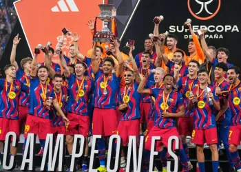 El Barça se corona ante el Madrid y levanta la Supercopa 2026 en un Clásico vibrante
