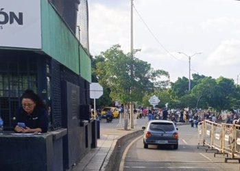 Deportan a periodistas colombiano y mexicano tras diez horas detenidos en Venezuela