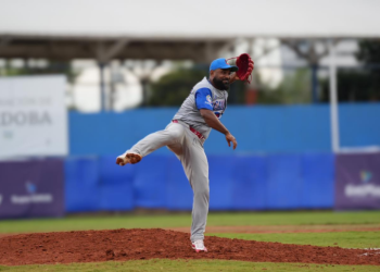Caimanes cae 2-1 ante Vaqueros y cierra gira en Montería