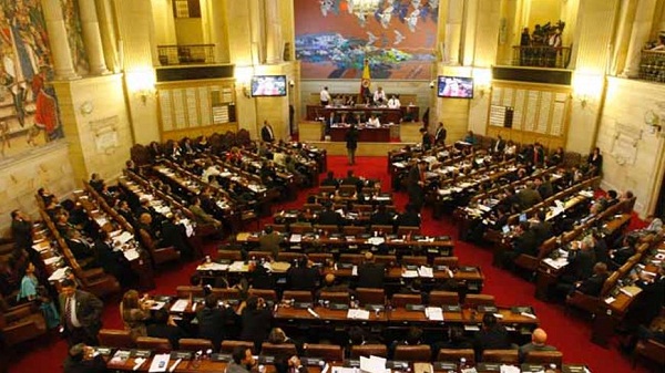 Crisis presupuestal en el Senado: alertan despidos masivos y riesgo para la seguridad del Capitolio