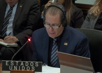 EE. UU. niega invasión a Venezuela ante la OEA, pero es interrumpido por acusaciones de “operación por petróleo”