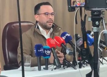 “Malo si sube, malo si baja”: ministro Edwin Palma confirma reducción del precio de la gasolina desde el 1 de febrero