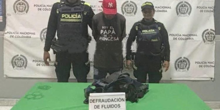 Cae sujeto cuando manipulaba redes eléctricas en Barranquilla