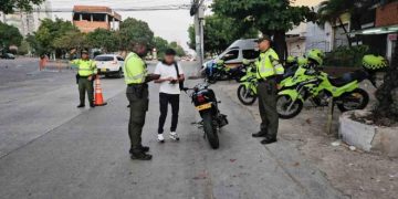 Distrito mantiene prohibición del parrillero hombre en sectores priorizados de Barranquilla