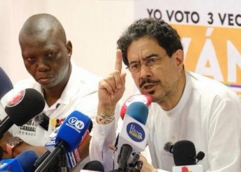 Cepeda denuncia intentos de exclusión y advierte que iría a primera vuelta