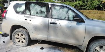 Dos escoltas del senador Jairo Castellanos mueren en atentado en la vía Fortul – Tame