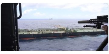 EE. UU. interceptó un tercer petrolero en el océano Índico por violar bloqueo de crudo vinculado a Venezuela