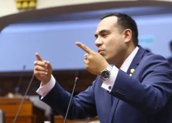 Congreso de Perú destituye a presidente interino José Jerí en plena recta electoral