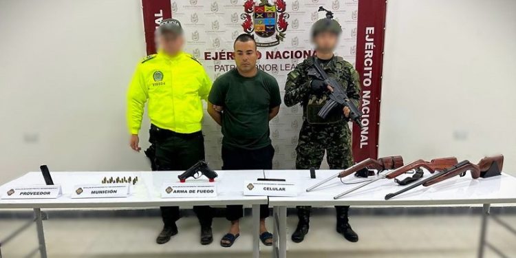 Cayó alias Mosca, explosivista del Bloque Jorge Suárez Briceño y hombre de confianza de alias Calarcá