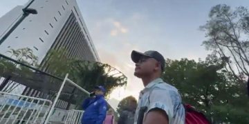 “No sabemos por qué estamos protestando, solo estamos siguiendo órdenes”: manifestante en protesta frente a La Alpujarra en Medellín