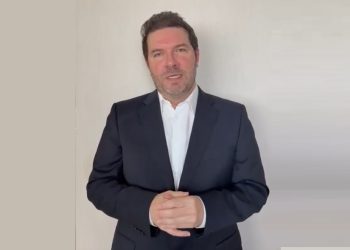 Joao Herrera invita a votar en familia este 8 de marzo