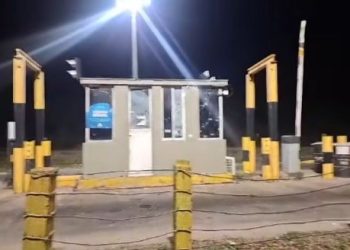 Atentado con explosivo en peaje de Cerrejón enciende alerta en La Guajira
