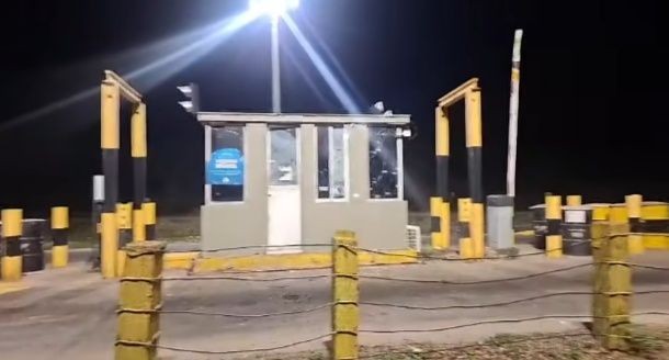 Atentado con explosivo en peaje de Cerrejón enciende alerta en La Guajira