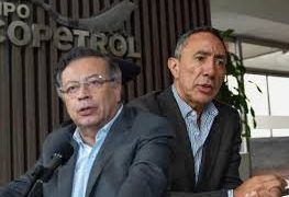 Petro responde a la USO por pedido de salida de Ricardo Roa: niega alianzas y lanza advertencia