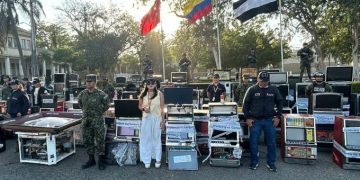 Desmantelan fábrica clandestina de tragamonedas en Barranquilla; evadían $40.000 millones en impuestos
