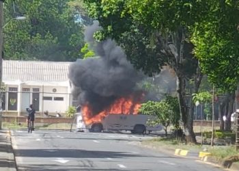Explosión de bus con carga explosiva cerca del Batallón Pichincha en Cali no deja heridos