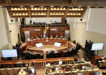 Corte Constitucional tumba IVA del 19% a licores y apuestas en línea