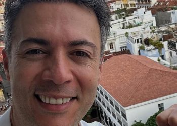 Gobierno publica hoja de vida de Daniel Quintero para ocupar la Supersalud