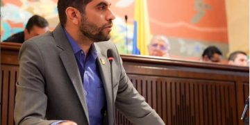 Centro Democrático busca eliminar la política de “paz total” tras levantamiento de órdenes de captura en Medellín